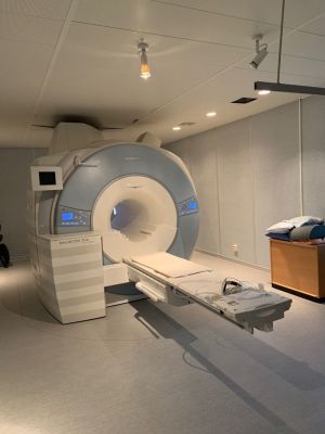 SIEMENS MAGNETOM TRIO 3.0T SIEMENS MAGNETOM TRIO 3.0T